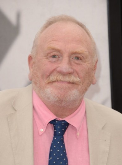 James Cosmo fotoğrafı