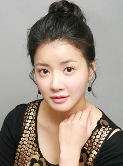 Lee Si-young Fotoğrafı
