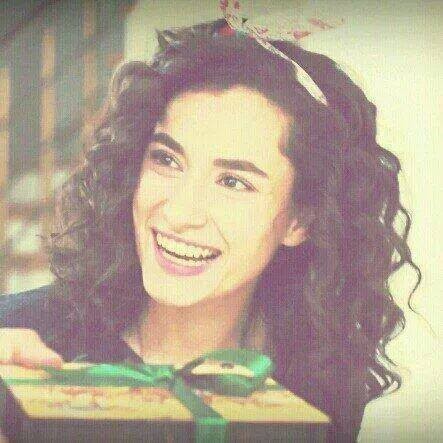 Hande Doğandemir Fotoğrafı