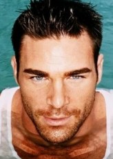 Charles Dera fotoğrafı