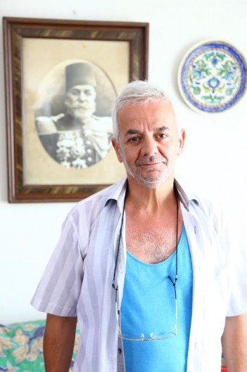 Zafer Algöz fotoğrafı