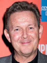 John Logan fotoğrafı