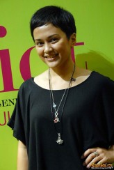 Sarah Sechan fotoğrafı