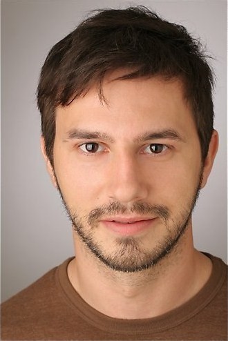 Robert E. Martinez Fotoğrafı