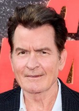 Charlie Sheen fotoğrafı