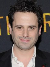 Luke Kirby fotoğrafı