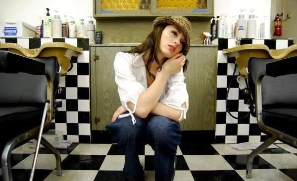 Crystal Reed Fotoğrafı