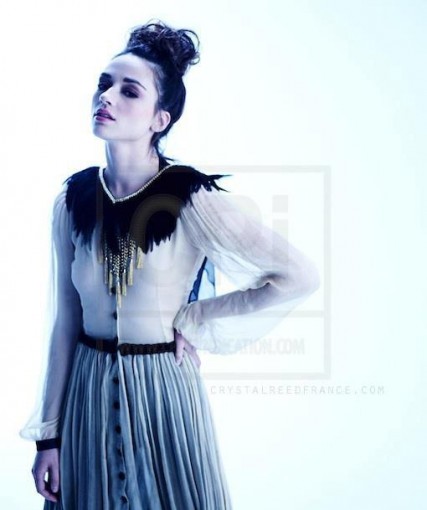 Crystal Reed Fotoğrafı