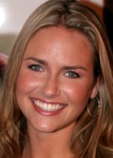 Tania Saulnier fotoğrafı