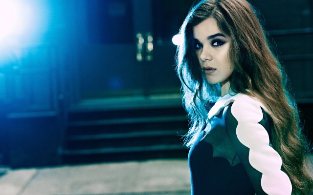 Hailee Steinfeld Fotoğrafı