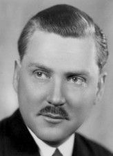 Nigel Bruce fotoğrafı