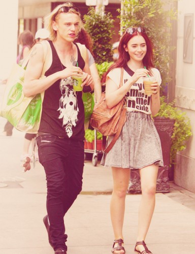 Jamie Campbell Bower Fotoğrafı