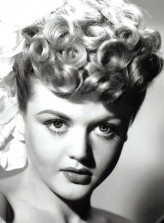 Angela Lansbury fotoğrafı