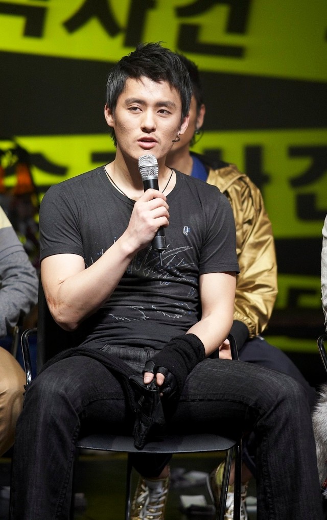 Choi Jae-Woong fotoğrafı