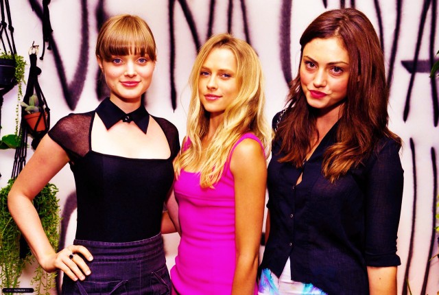 Phoebe Tonkin Fotoğrafı