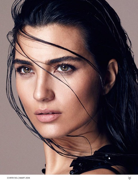 Tuba Büyüküstün Fotoğrafı