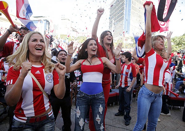 Larissa Riquelme Fotoğrafı