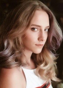 Hayal Köseoğlu Fotoğrafı