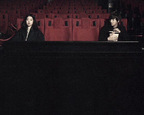 Yoon Si Yoon Fotoğrafı