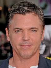 Nicholas Lea fotoğrafı