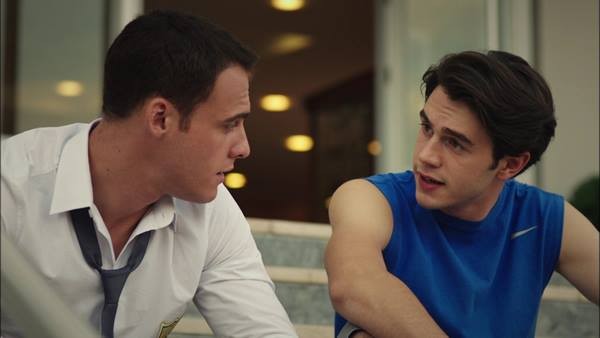 Kerem Bürsin Fotoğrafı