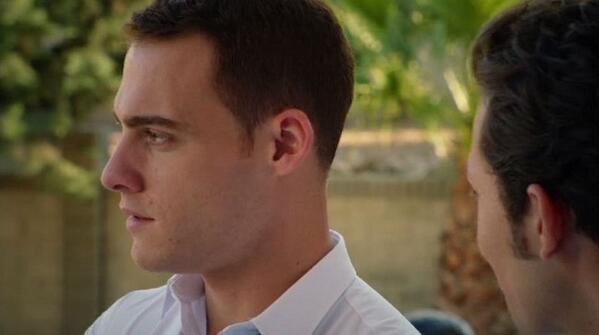 Kerem Bürsin Fotoğrafı