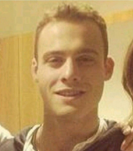 Kerem Bürsin Fotoğrafı