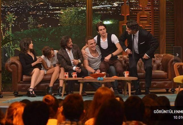 Kerem Bürsin Fotoğrafı