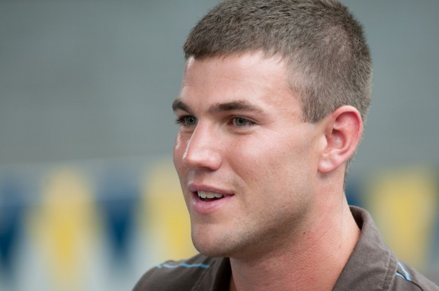 Austin Stowell Fotoğrafı