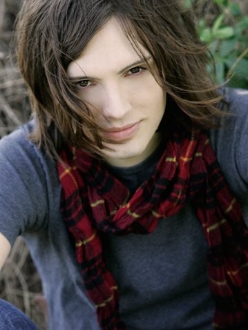 August Emerson fotoğrafı