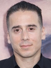 Kirk Acevedo fotoğrafı