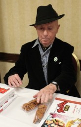 Irwin Hasen fotoğrafı