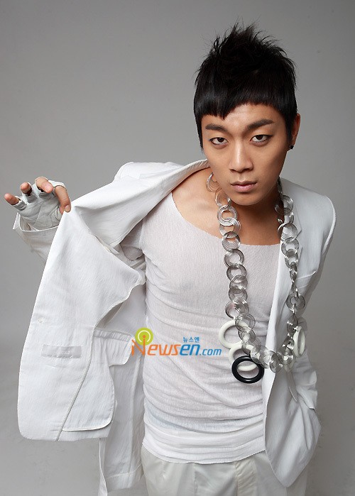 Yoon Doo-joon Fotoğrafı