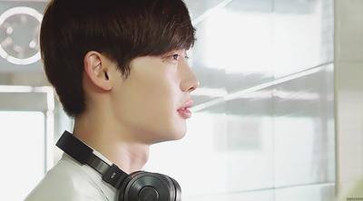 Lee Jong-suk Fotoğrafı