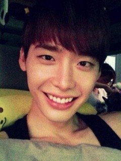 Lee Jong-suk Fotoğrafı