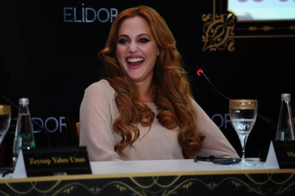 Meryem Uzerli Fotoğrafı