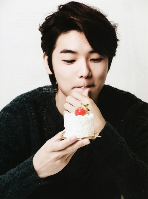 Kang Min-hyuk Fotoğrafı