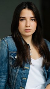 Olivia Steele-Falconer fotoğrafı