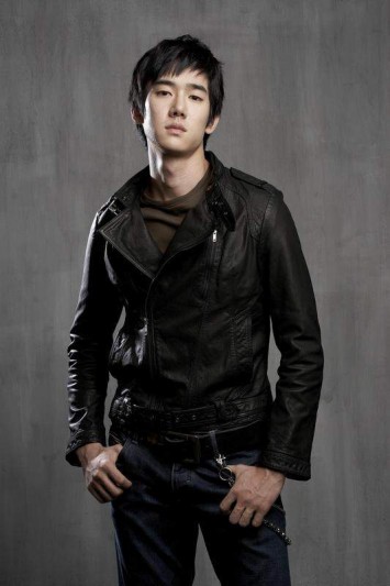 Yoo Yun-suk Fotoğrafı