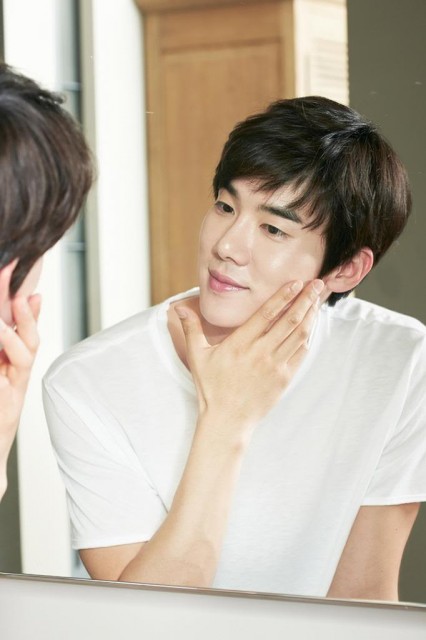 Yoo Yun-suk Fotoğrafı