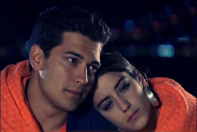 Hazal Kaya Fotoğrafı