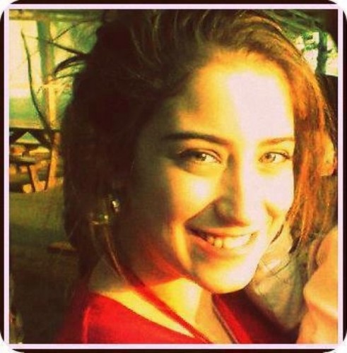 Hazal Kaya Fotoğrafı