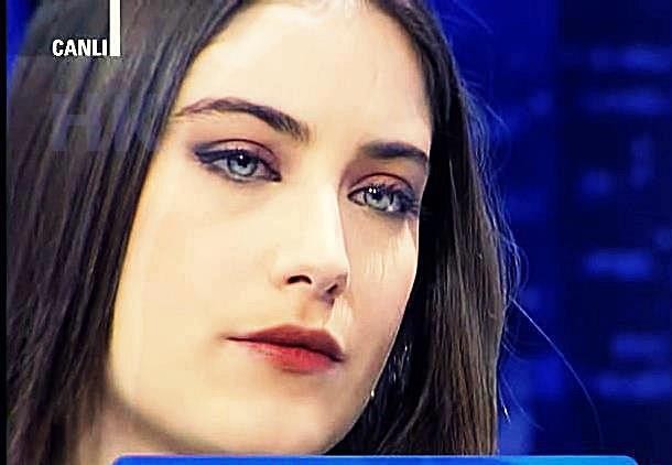 Hazal Kaya Fotoğrafı