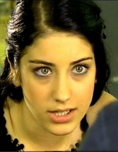 Hazal Kaya Fotoğrafı