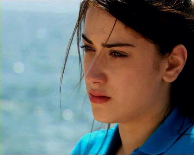 Hazal Kaya Fotoğrafı