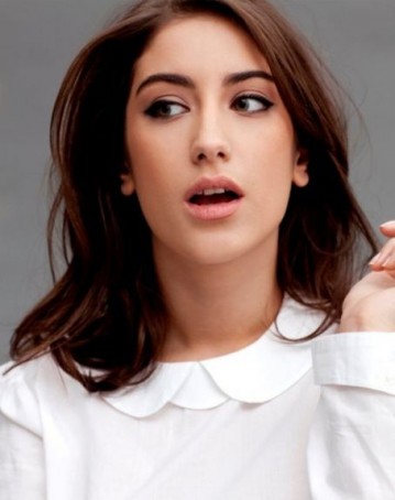 Hazal Kaya fotoğrafı