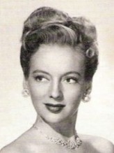 Evelyn Keyes fotoğrafı