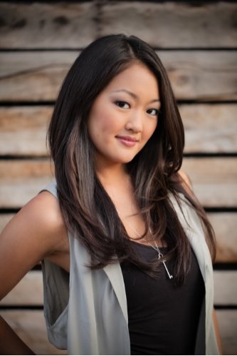 Amy Okuda Fotoğrafı