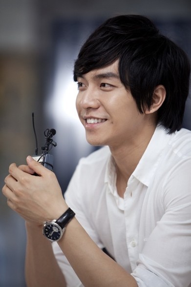 Lee Seung-gi Fotoğrafı