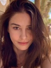 Özge Gürel fotoğrafı